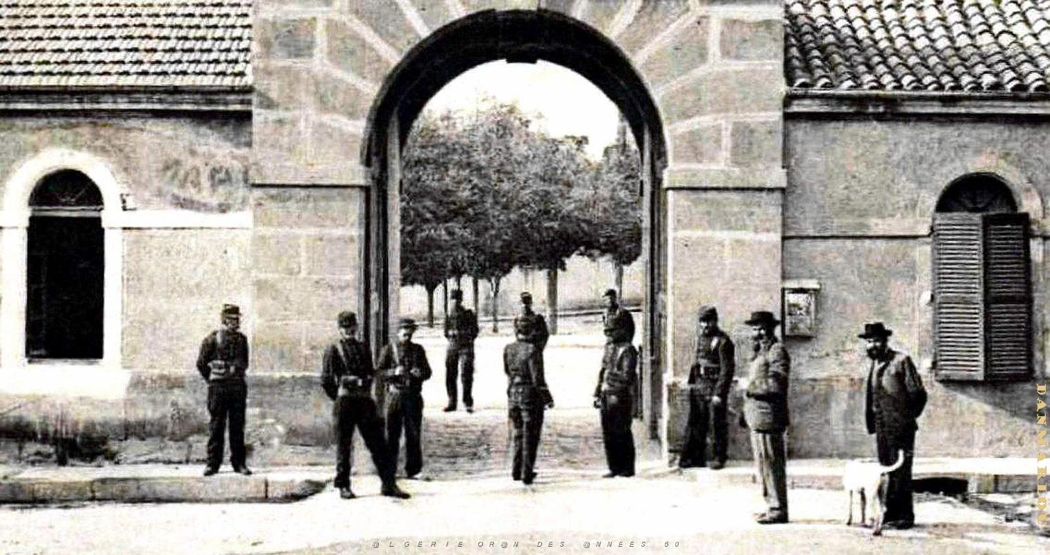 2546- Saida - Porte de la Redoute2 - 1906.jpg